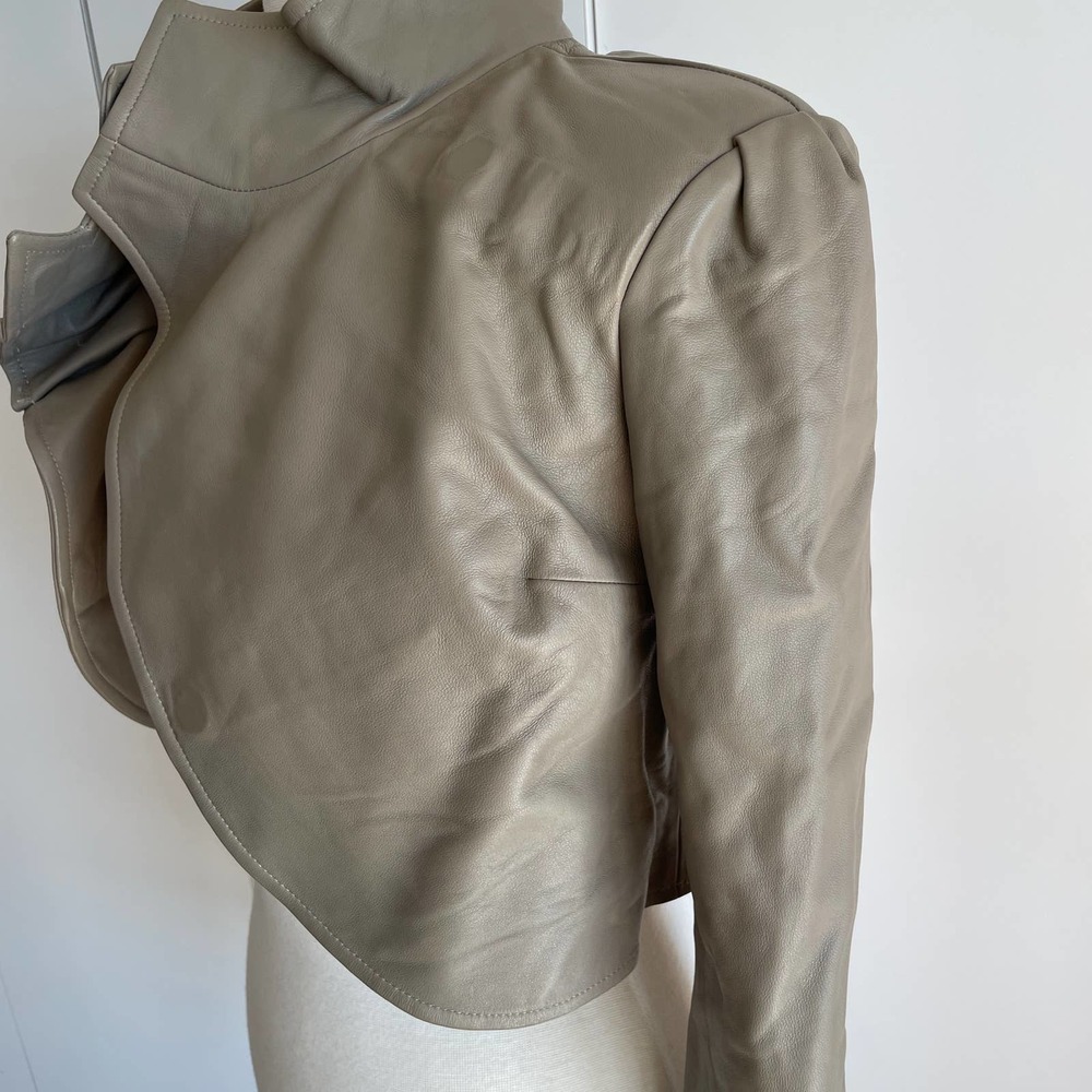 TJ Collection Jacket - Picture 7 of 8